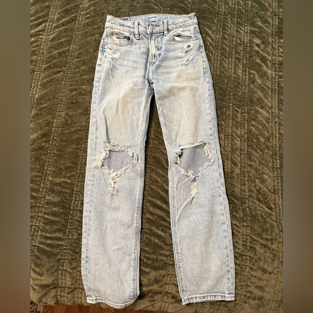 SOLD American Eagle Outfitters Light Wash Distressed Straight Leg Jeans